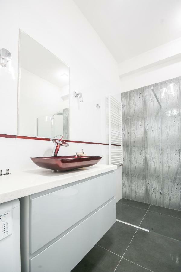 Oomph Koszyki Luxurious Apartments Varşova Dış mekan fotoğraf